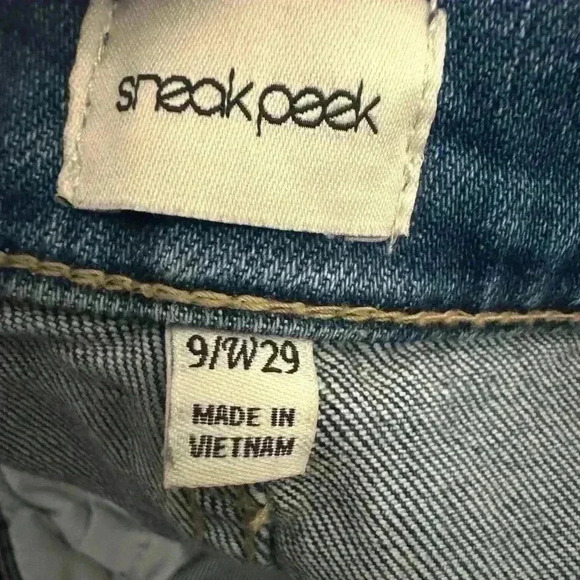 Sneak Peek Womens Jeans Straight Leg Destroyed Distressed Light Wash Size 29 - Picture 10 of 10